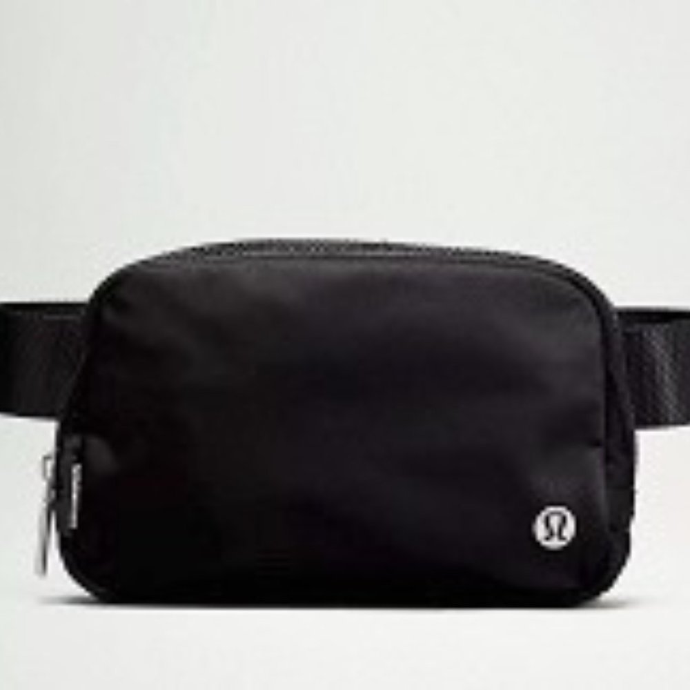lululemon Everywhere Belt Bag 1L
